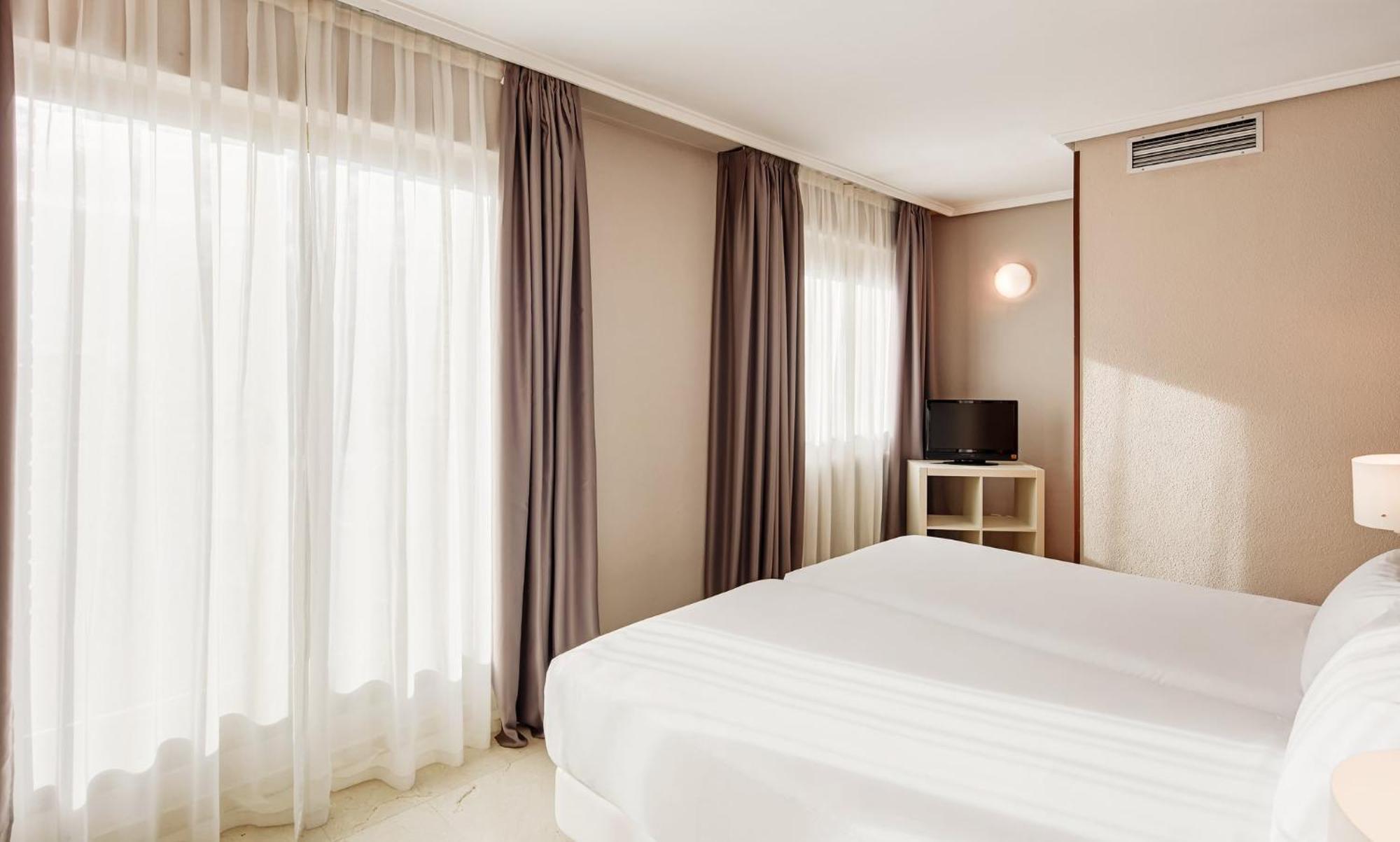 Sercotel Togumar Madrid Bagian luar foto