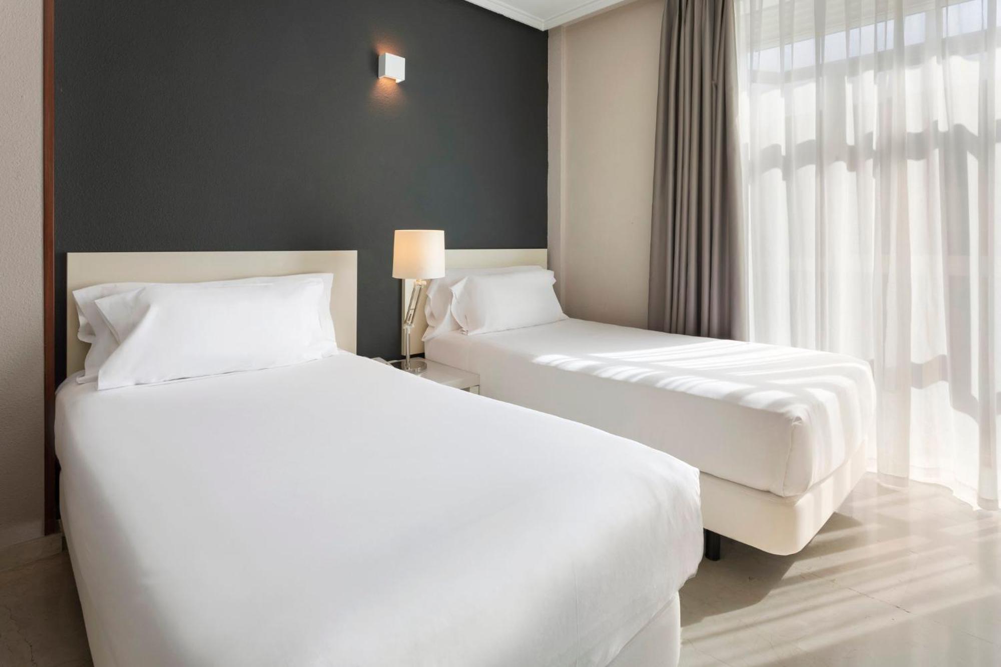 Sercotel Togumar Madrid Bagian luar foto