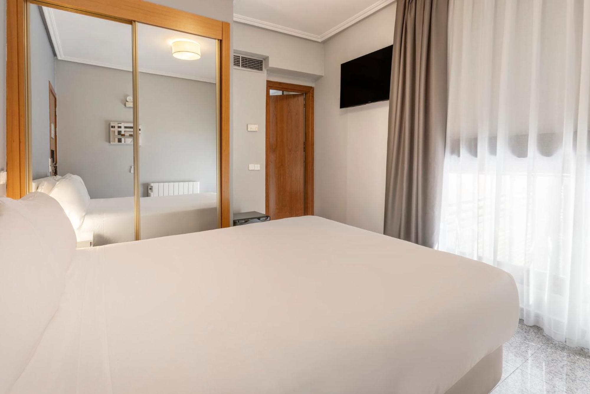 Sercotel Togumar Madrid Bagian luar foto